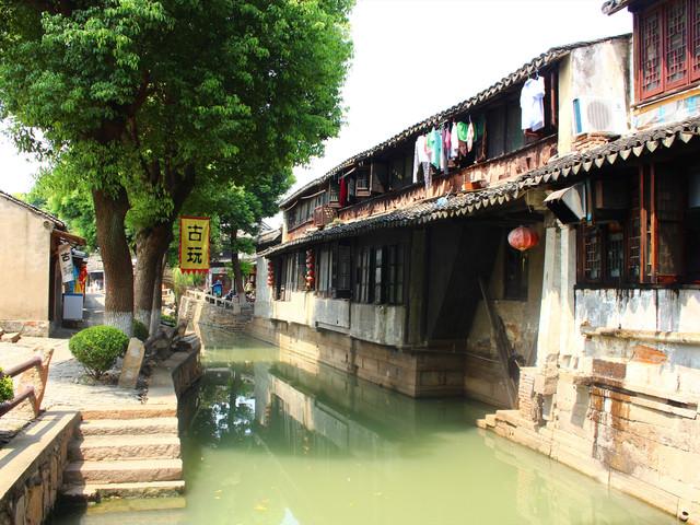 逃出上锁的现代房间4